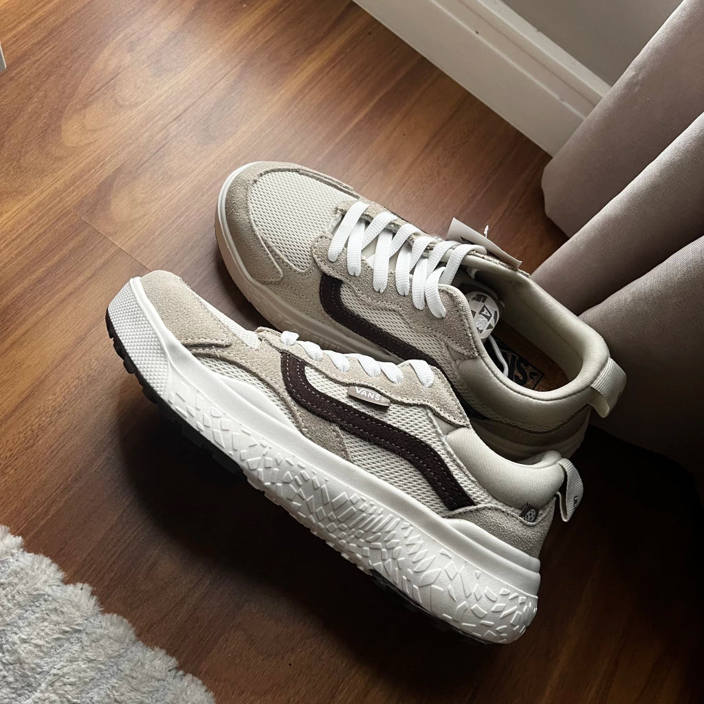 Tênis Vans Ultrarange Claro