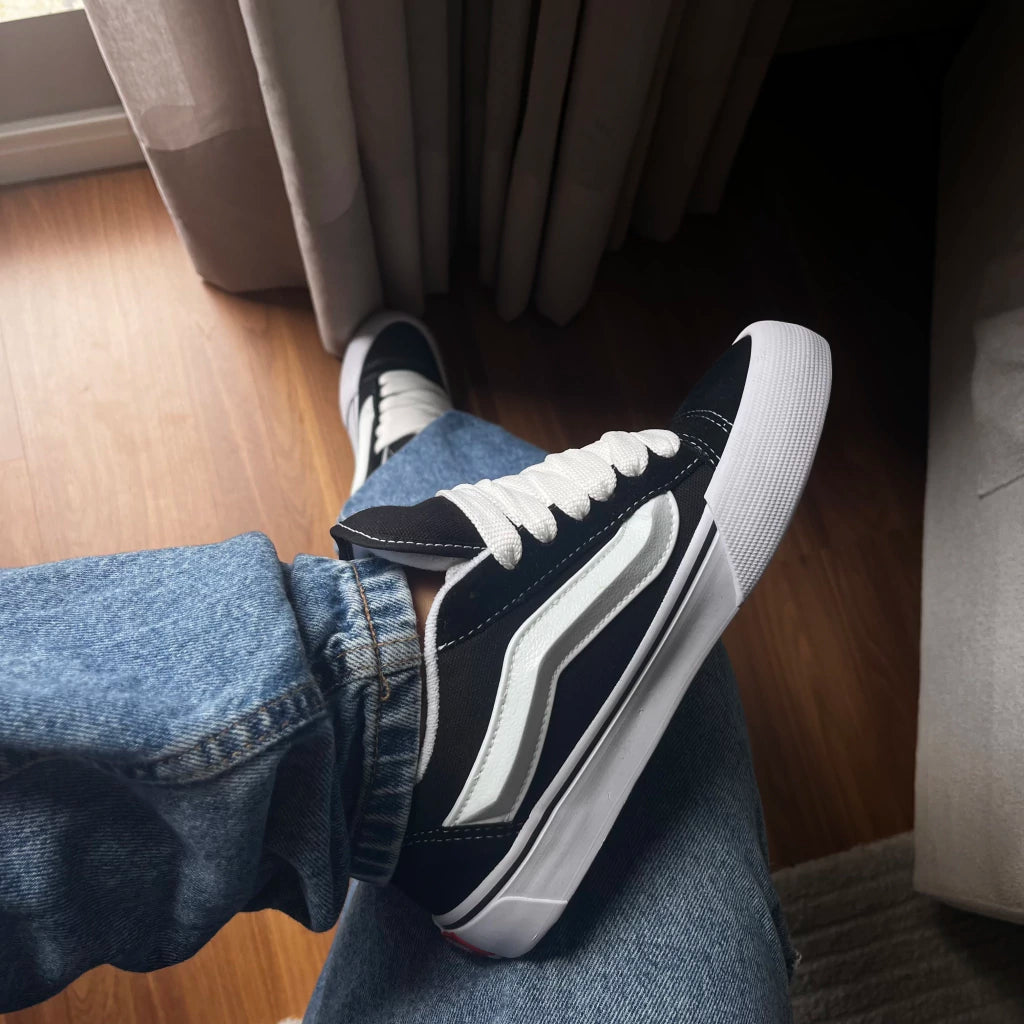 Tênis Vans KNU